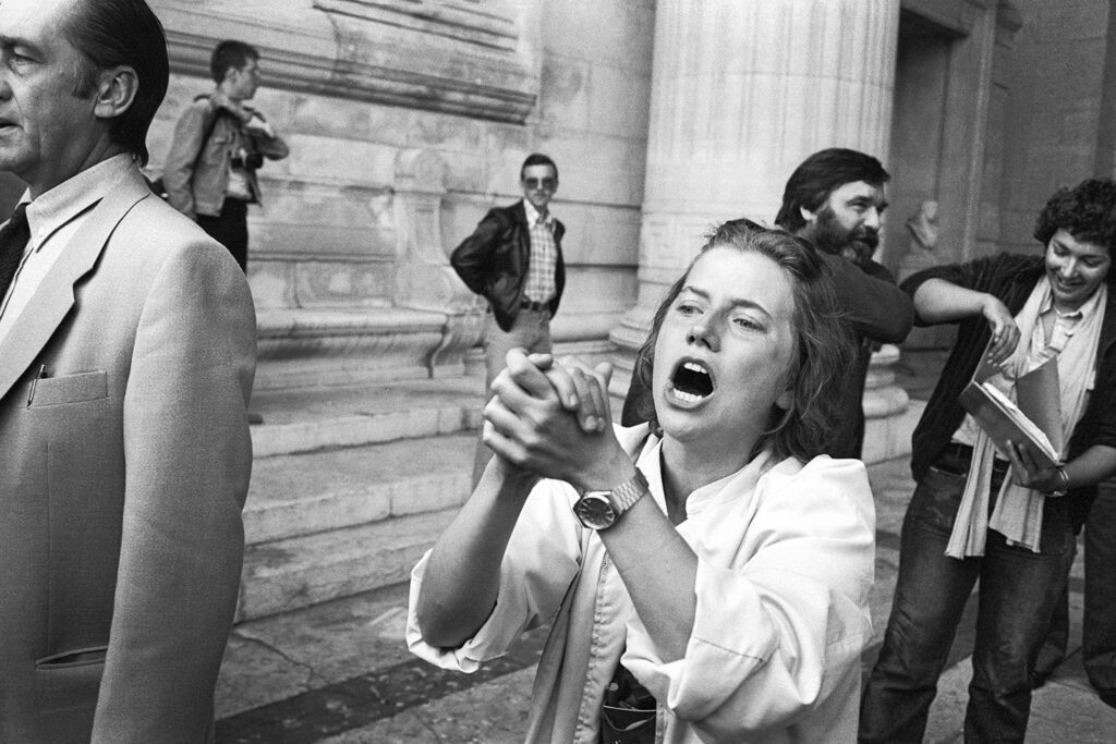 Manifestation pour la dépénalisation de l’avortement, Palais de Justice de Bruxelles. 1981 